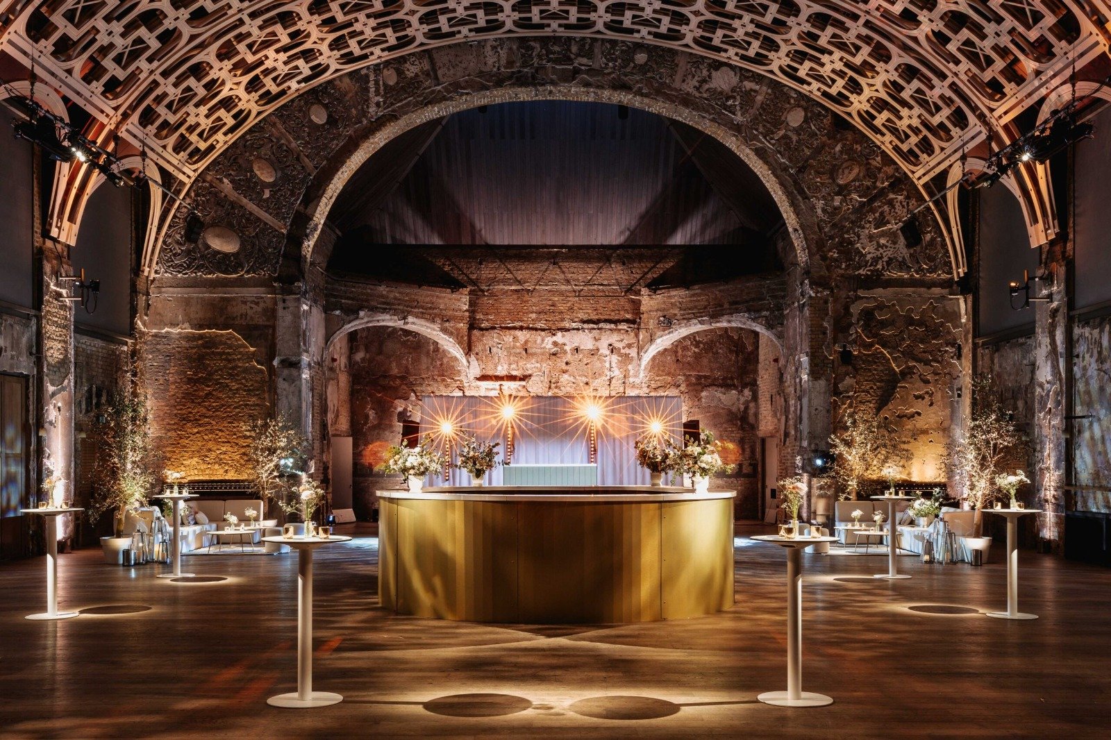 How to Find the Best Event Furniture Hire in London